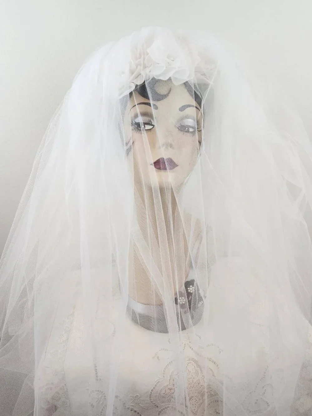 Vintage White Tulle Double Layer Wedding Bridal Veil w/ White Roses Rhinestones
